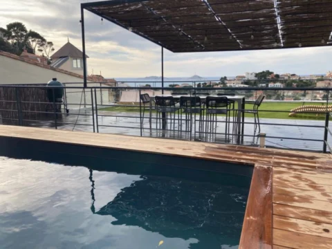 Une terrasse panoramique au Roucas Blanc à Marseille
