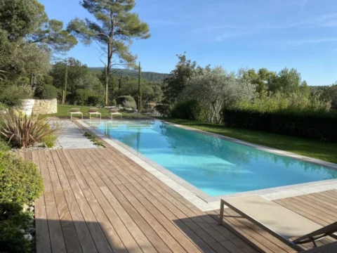 Le jardin contemporain d’une propriété – Pernes les Fontaines – Luberon
